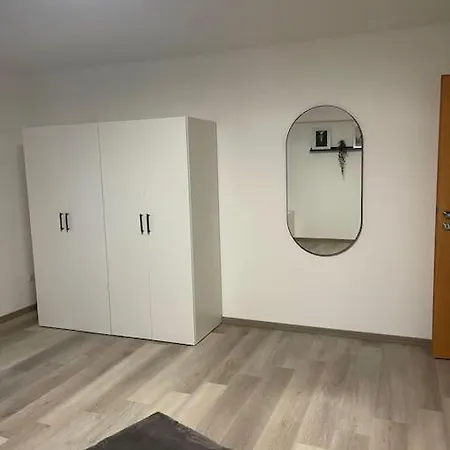 Monteurwohnung Kassel, 4 Personen 公寓 *